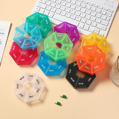 Day pill round box one - round,