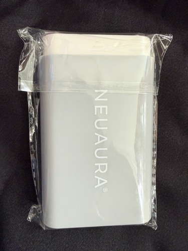 New neuaura compact - new-neuaura, pocket